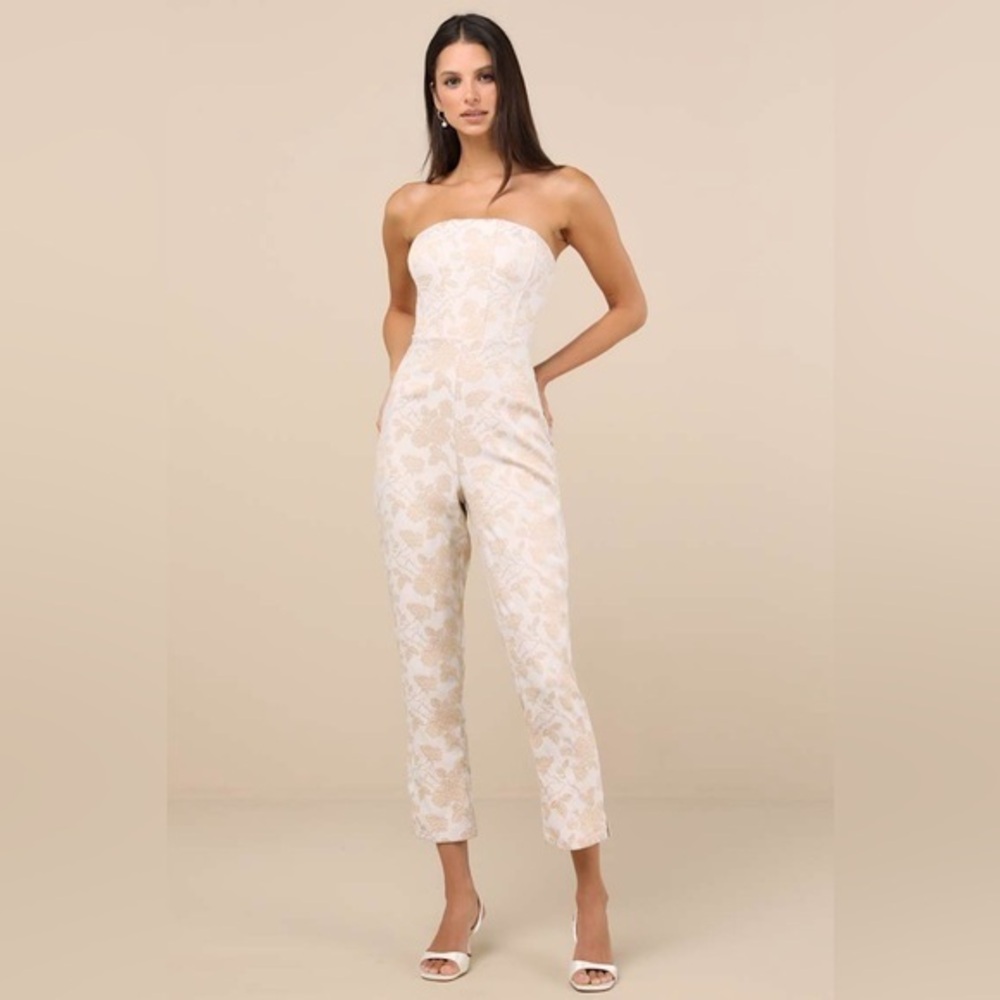 NEW Lulus Elisabetta Cream and Gold Jacquard Strapless Cropped Jumpsuit Sz Sm